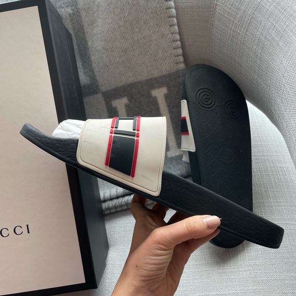 AUTHENTIC men’s Gucci slides 😍 11 - Picture 7 of 12